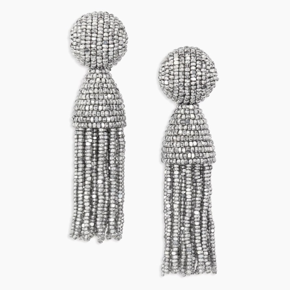 Authentic Oscar de la Renta Silver Tassel Clip-on Earrings NWOT *FINAL PRICE* - Picture 1 of 4